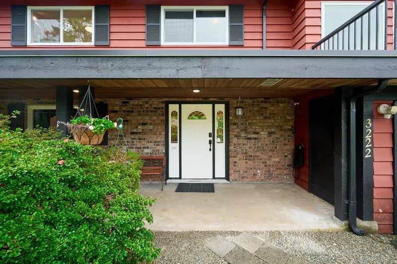 3222 PINDA DRIVE - photo 2 of 25