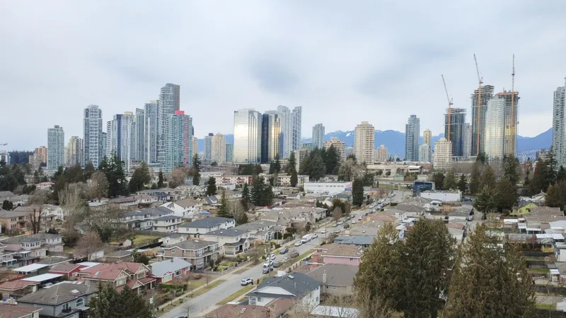 4857 VICTORY STREET - photo 3 of 25