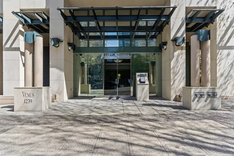 1605 1239 W GEORGIA STREET - photo 2 of 25