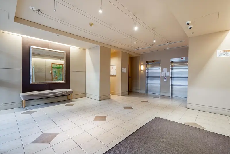 906 3438 VANNESS AVENUE - photo 4 of 25