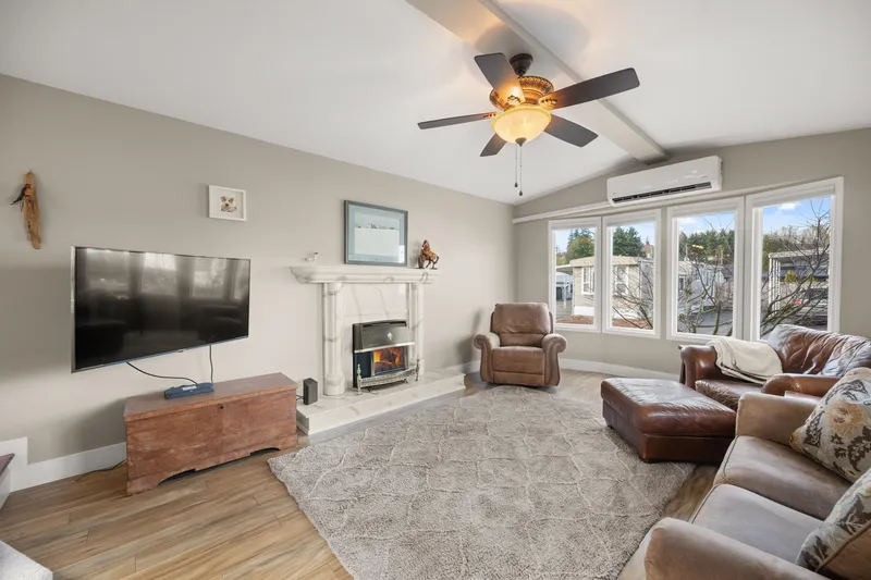 139 27111 0 AVENUE - photo 3 of 25