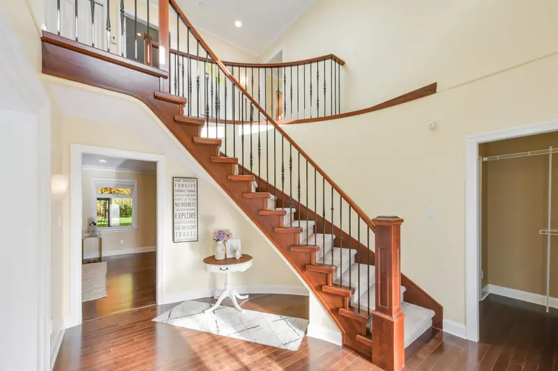 1944 133B STREET - photo 2 of 25