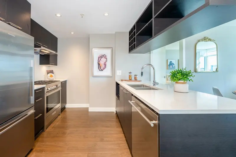 1216 6188 NO. 3 ROAD - photo 2 of 19