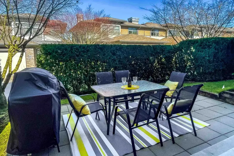 38 2603 162 STREET - photo 3 of 25