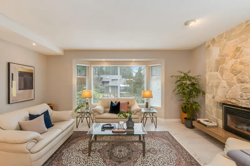 2419 SHAWNA WAY - photo 4 of 25