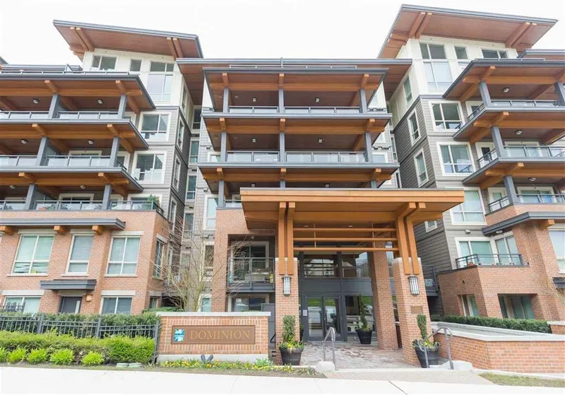 507 500 ROYAL AVENUE - photo 2 of 19