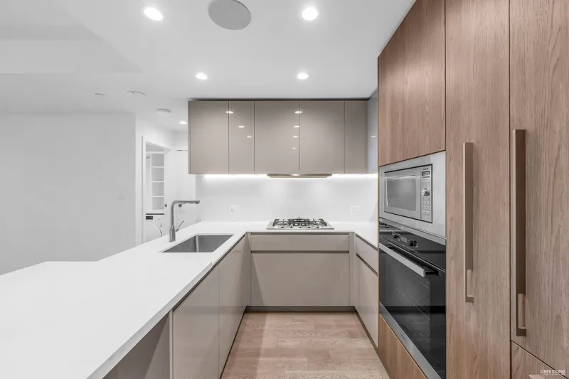 313 6811 PEARSON WAY - photo 3 of 25