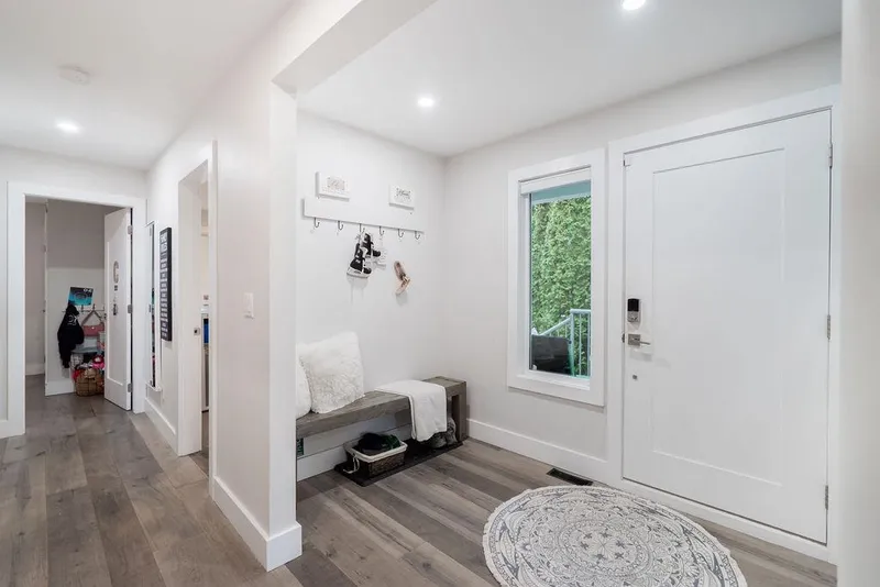 829 STEVENS STREET - photo 3 of 25