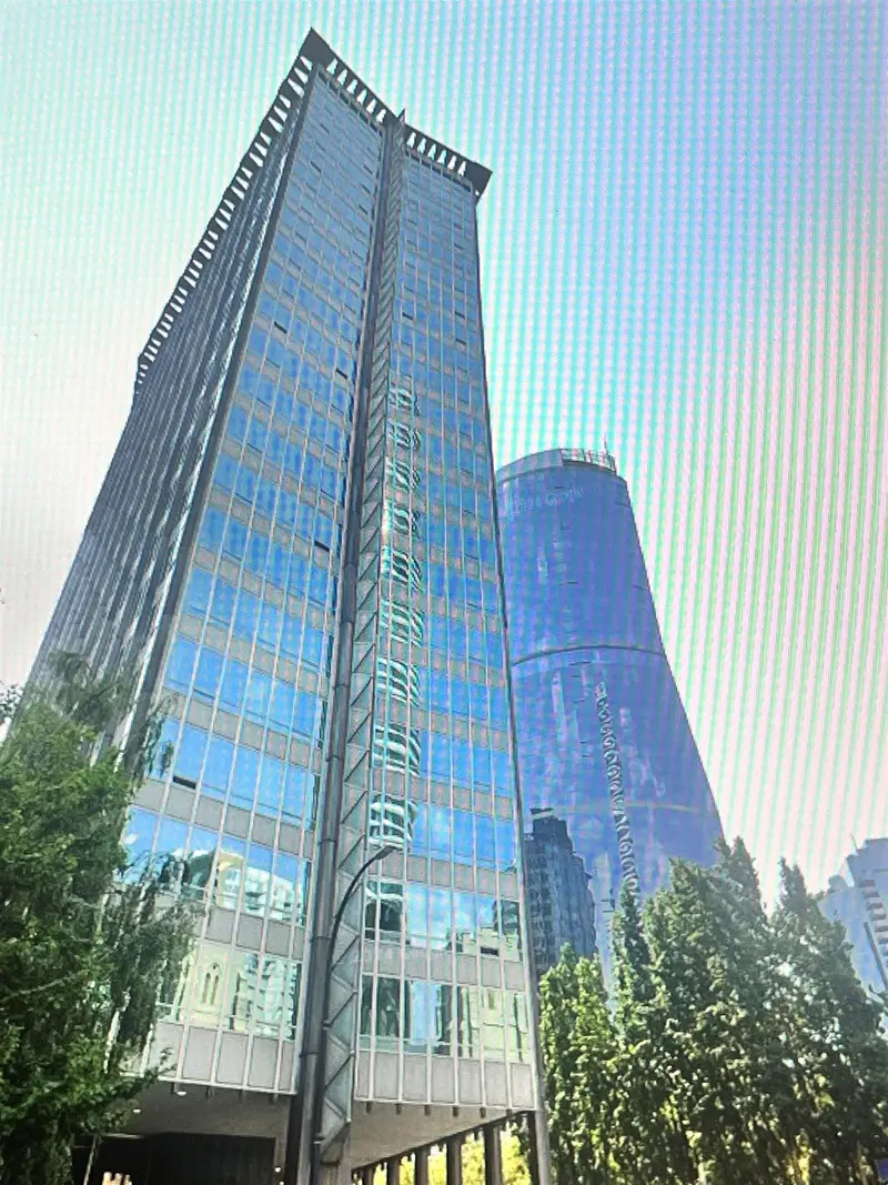 607 989 NELSON STREET - photo 2 of 25