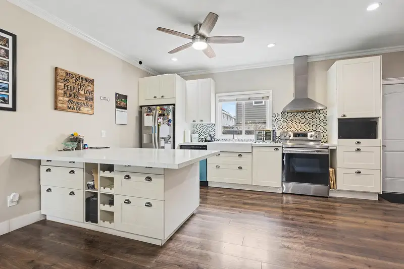 6965 192 STREET - photo 4 of 25