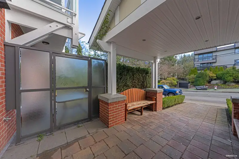 110 5655 INMAN AVENUE - photo 2 of 25