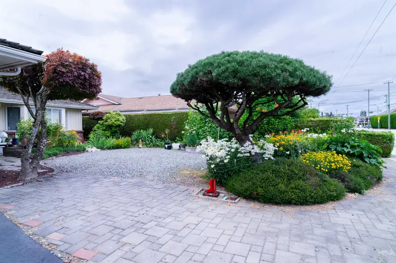 9151 NO. 4 ROAD - photo 3 of 25