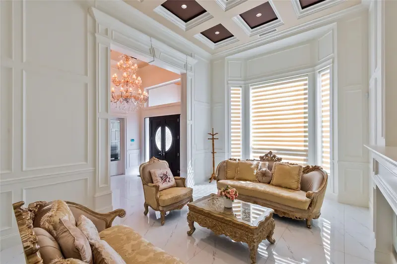 8371 MOWBRAY ROAD - photo 3 of 25