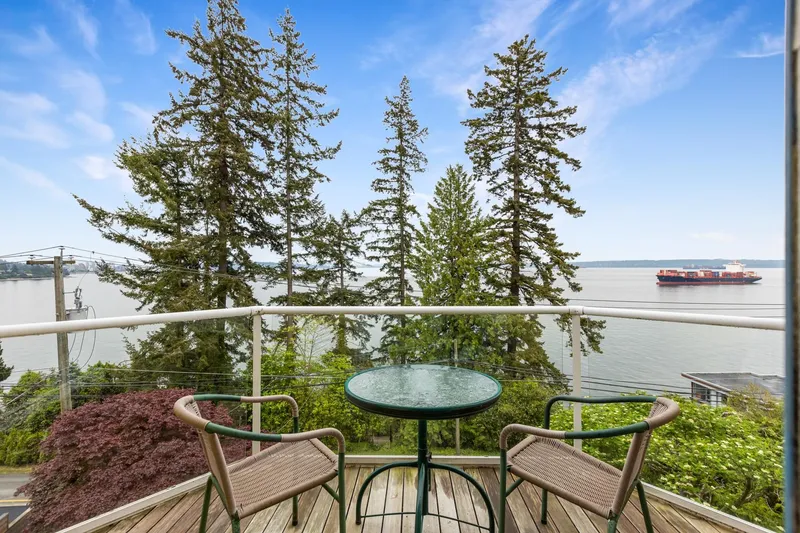 3615 SUNSET LANE - photo 2 of 25