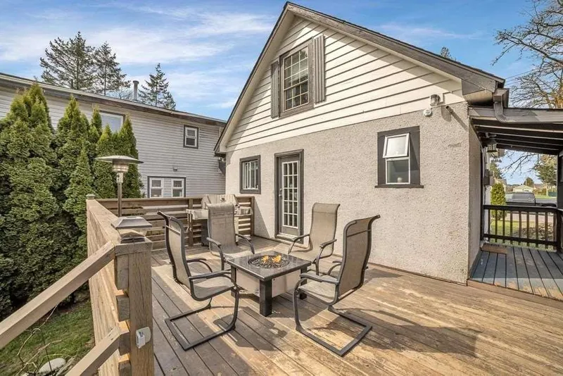 20324 HAMPTON STREET - photo 3 of 25