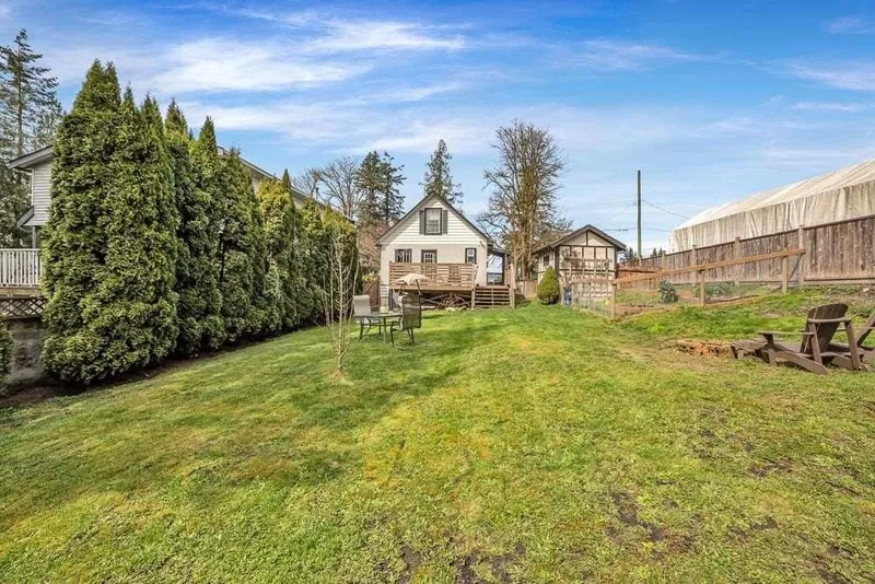 20324 HAMPTON STREET - photo 4 of 25