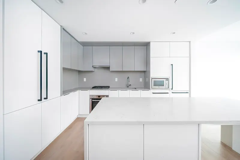 1801 4711 HAZEL STREET - photo 4 of 21