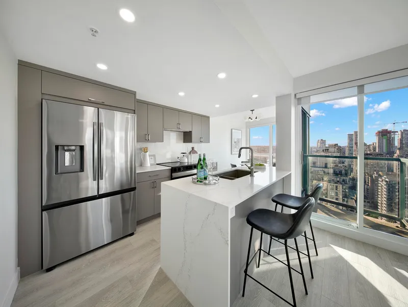 3309 939 HOMER STREET - photo 1 of 25