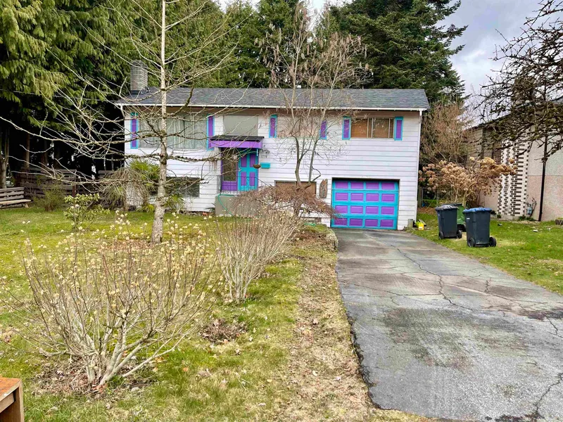 1791 LANGAN AVENUE - photo 2 of 5