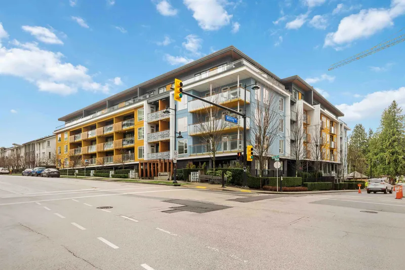 316 516 FOSTER AVENUE - photo 1 of 21