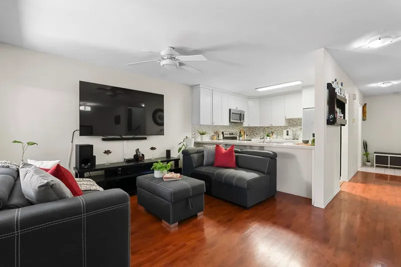 43 10051 155 STREET - photo 4 of 25