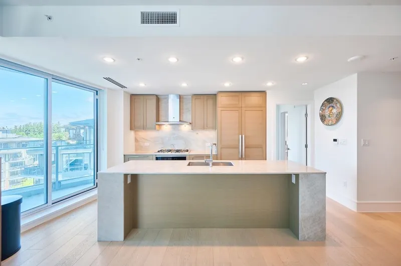 801 1501 FOSTER STREET - photo 2 of 21