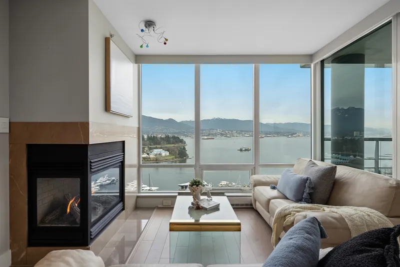 2102 590 NICOLA STREET - photo 2 of 25