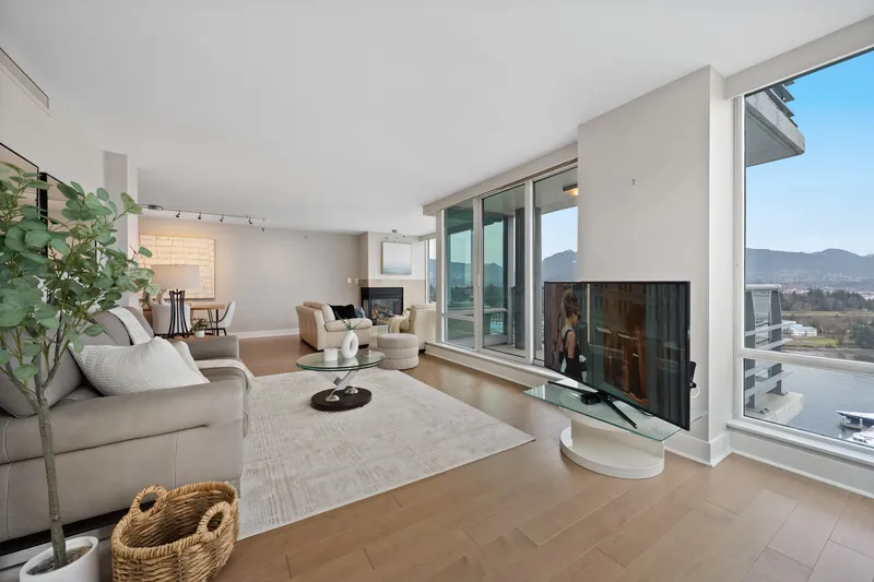 2102 590 NICOLA STREET - photo 3 of 25