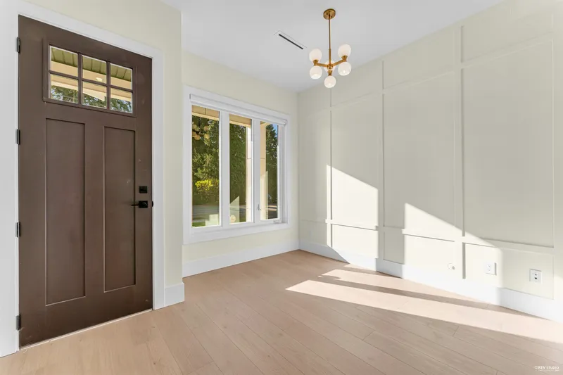 11741 80 AVENUE - photo 2 of 25