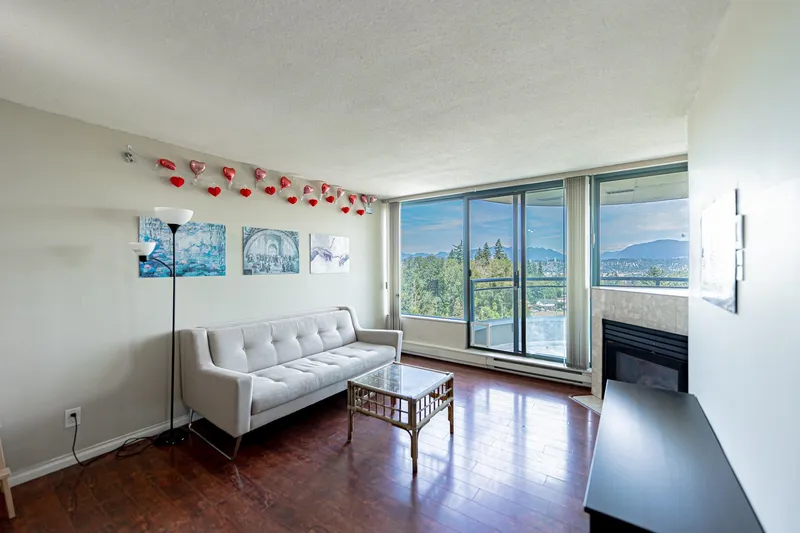 806 13353 108 AVENUE - photo 2 of 25