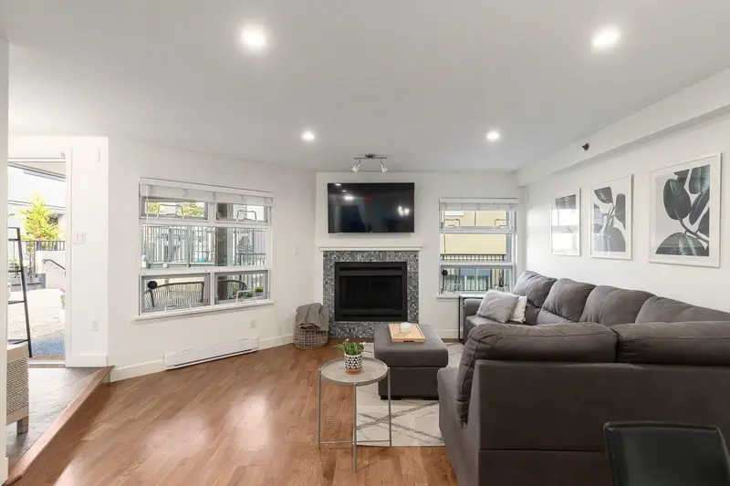 14 1350 W 6TH AVENUE - photo 3 of 25