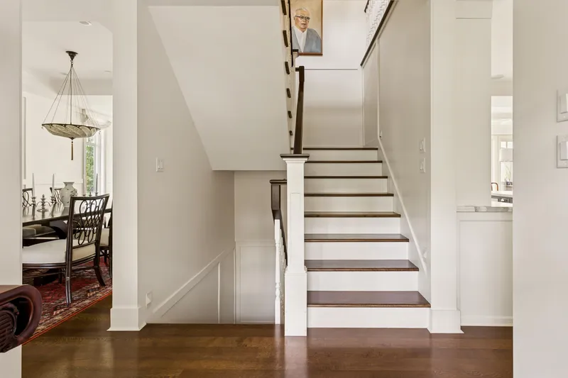 1398 LAWSON AVENUE - photo 4 of 25