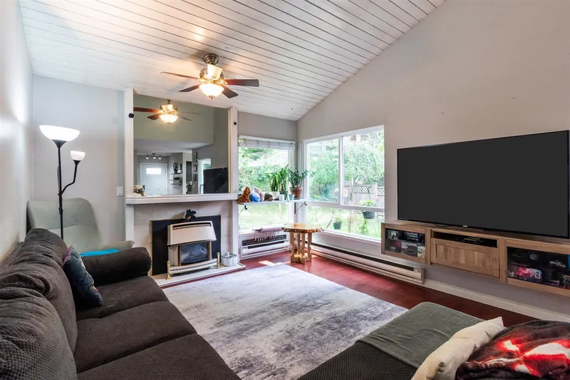 6217 E GREENSIDE DRIVE - photo 2 of 25