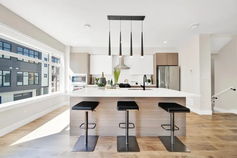 27 177 175A STREET - photo 1 of 12