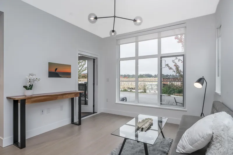 102 320 RIDGE STREET - photo 2 of 25