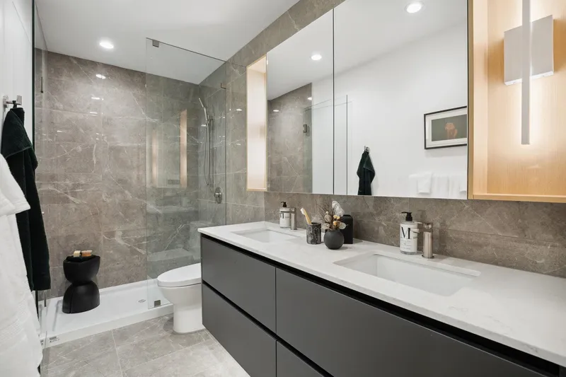 126 2050 GLENAIRE DRIVE - photo 4 of 14