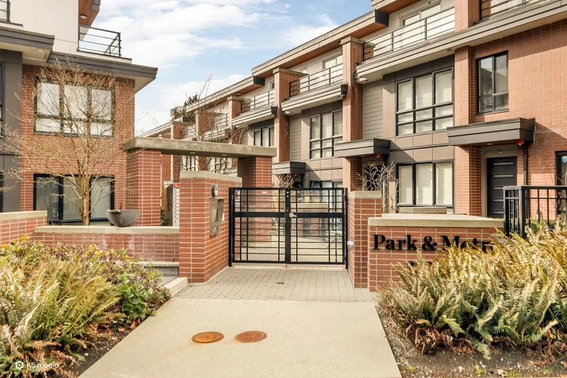 5 338 W 64 AVENUE - photo 2 of 25