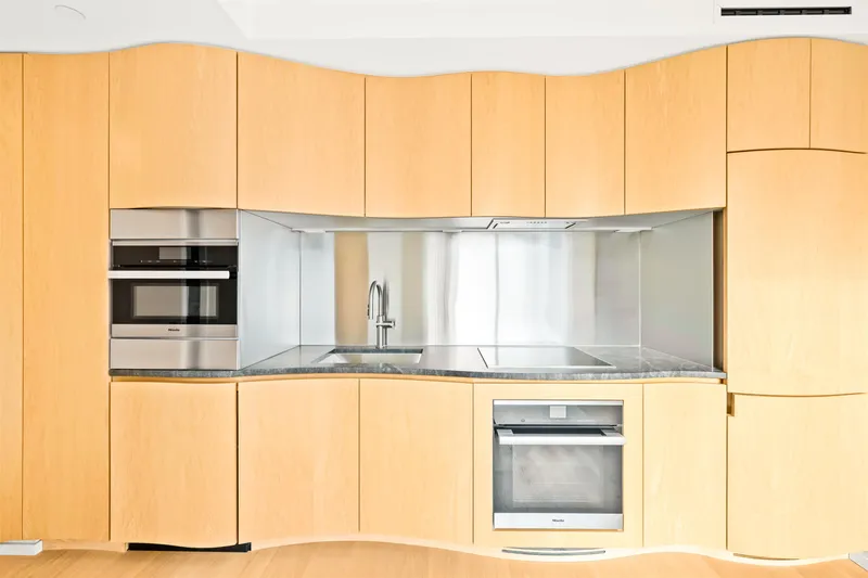 1504 1568 ALBERNI STREET - photo 4 of 25