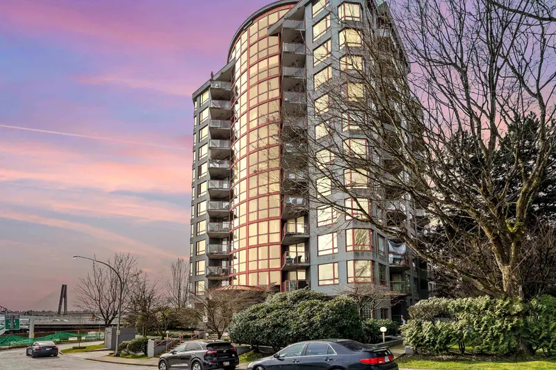 901 38 LEOPOLD PLACE - photo 4 of 25