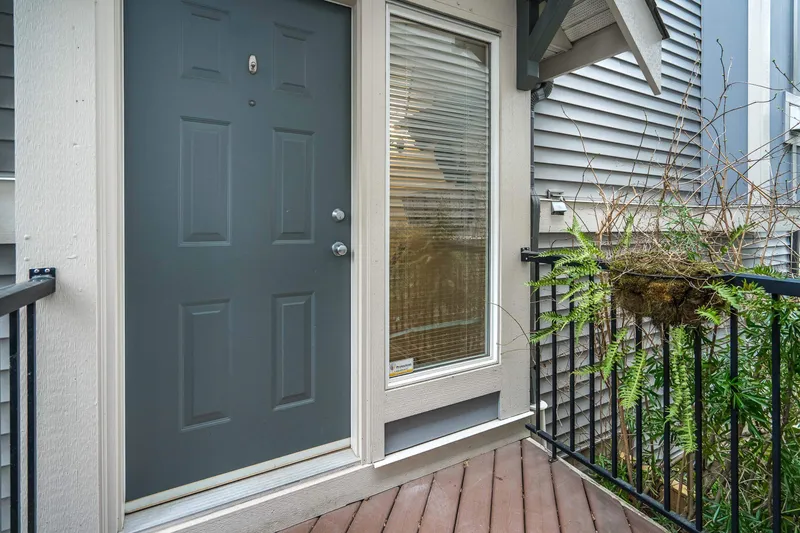 14 20589 66 AVENUE - photo 4 of 25