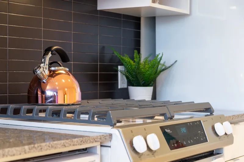 2106 939 EXPO BOULEVARD - photo 4 of 22