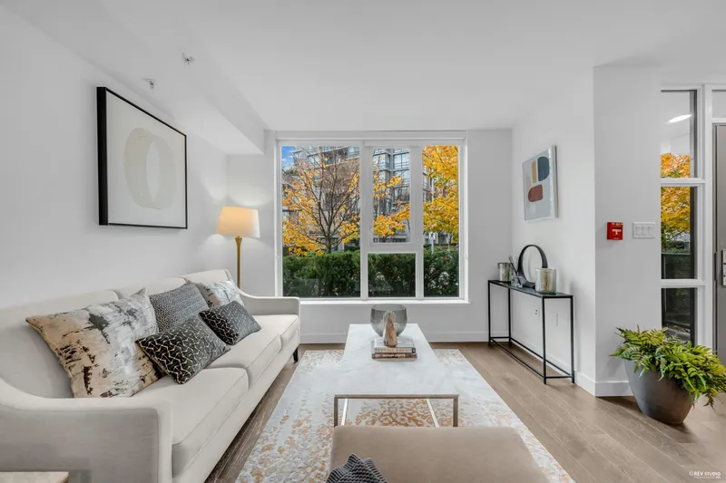 TH1 3280 CORVETTE WAY - photo 4 of 25