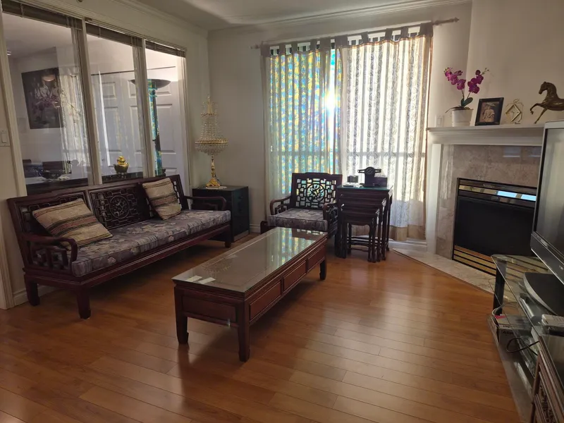 1506 6611 COONEY ROAD - photo 2 of 25