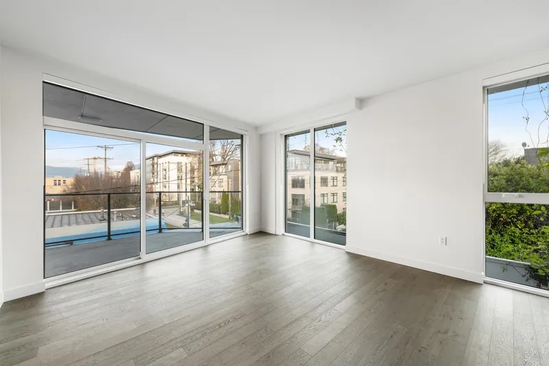 302 2888 ARBUTUS STREET - photo 3 of 25