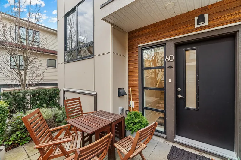 60 10199 RIVER DRIVE - photo 2 of 25