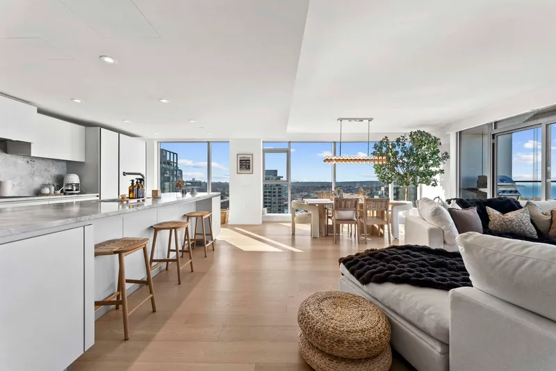 2403 889 PACIFIC STREET - photo 4 of 25