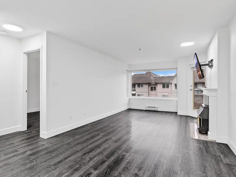 410 33688 KING ROAD - photo 3 of 25