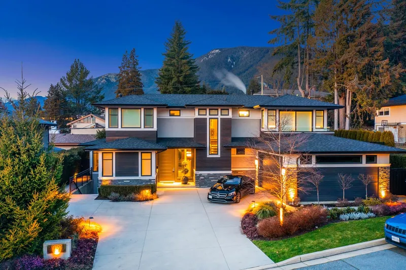 4090 SUNNYCREST DRIVE - photo 3 of 25