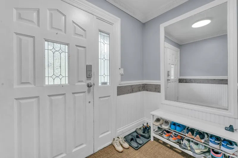 4380 WOODCREST ROAD - photo 2 of 25