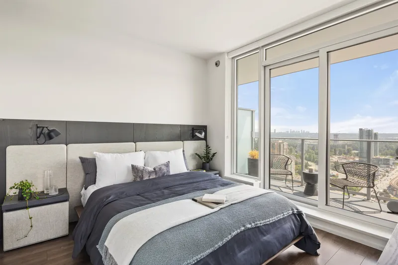 606 3888 EVERGREEN PLACE - photo 2 of 10